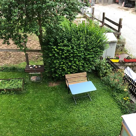 בית כפרי Le Houx Cormoret